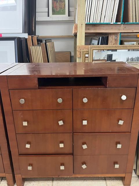 Wooden dresser with 8 spacious drawers!