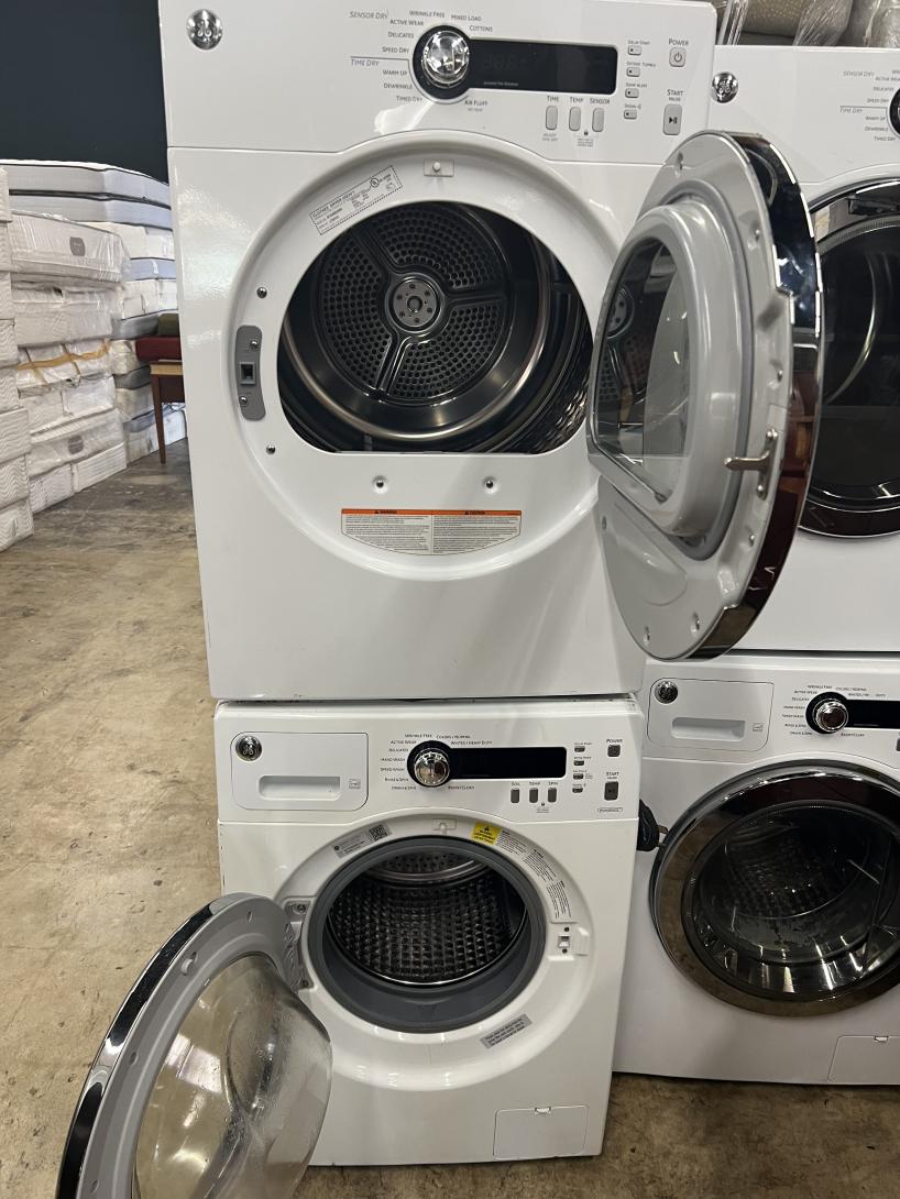 Stackable white 24 inch GE washer & dryer 